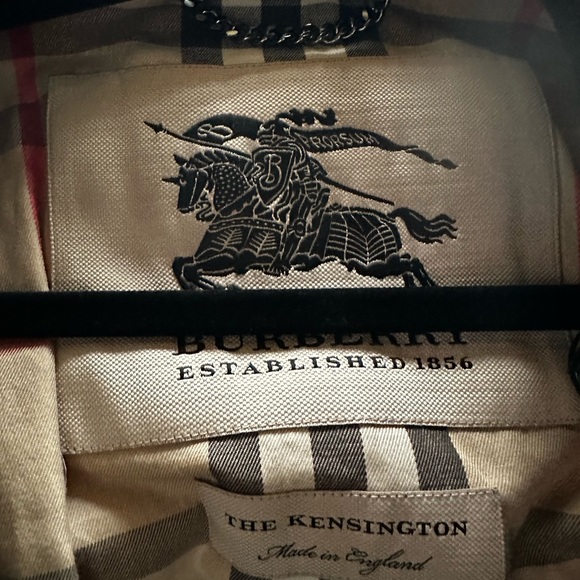 Burberry trench coat woman’s - Picture 2 of 11